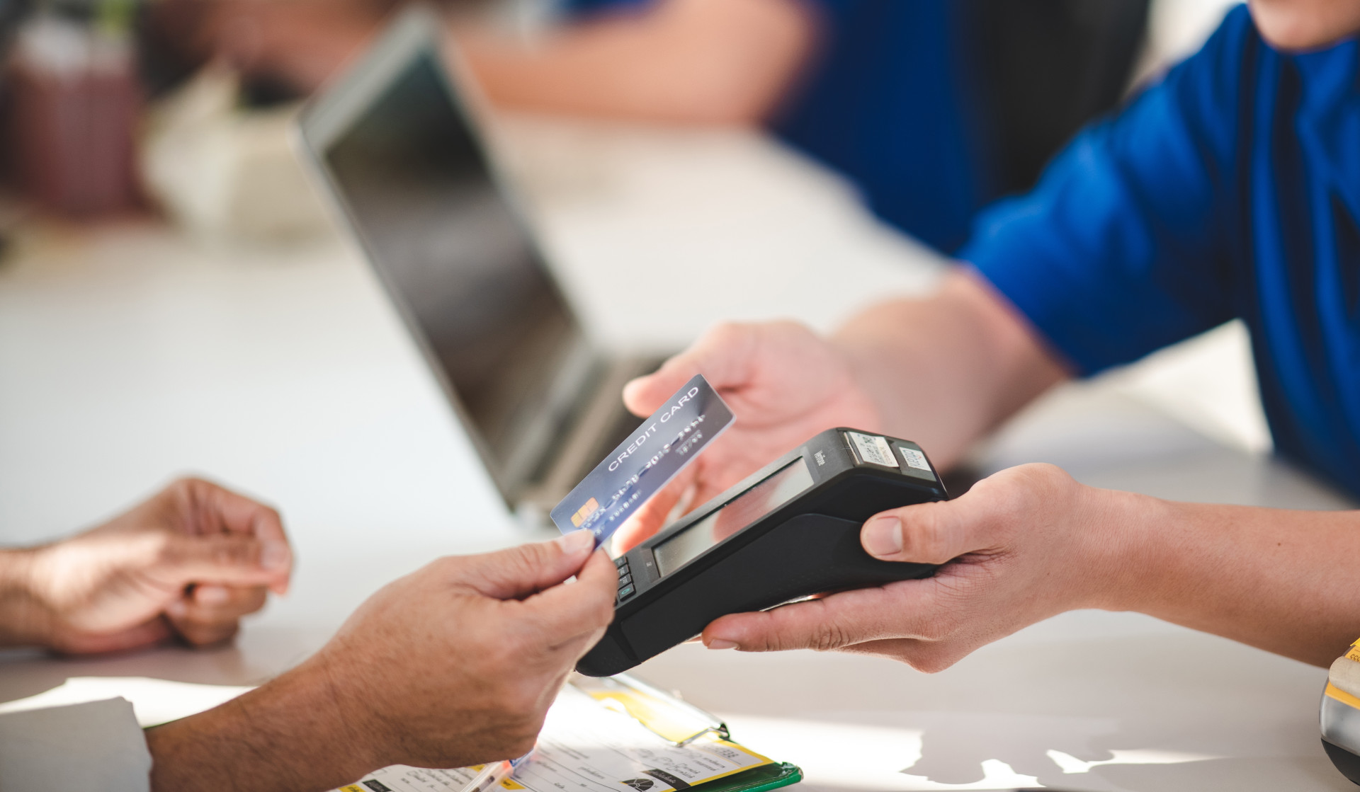 Americans Prioritize Travel Over Daily Expenses
