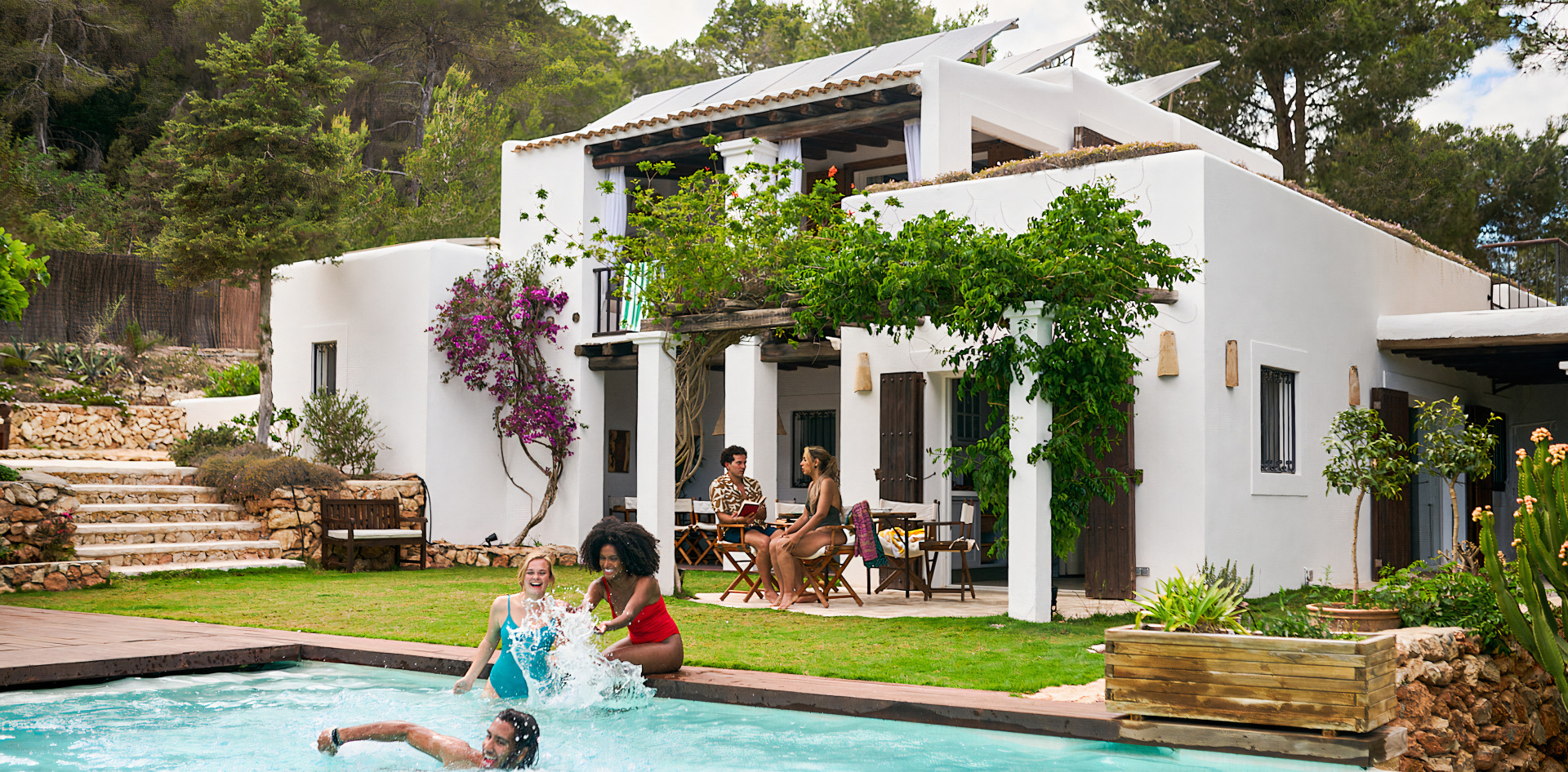 Global Hospitality Excellence: Booking.com’s Traveller Review Awards 2025