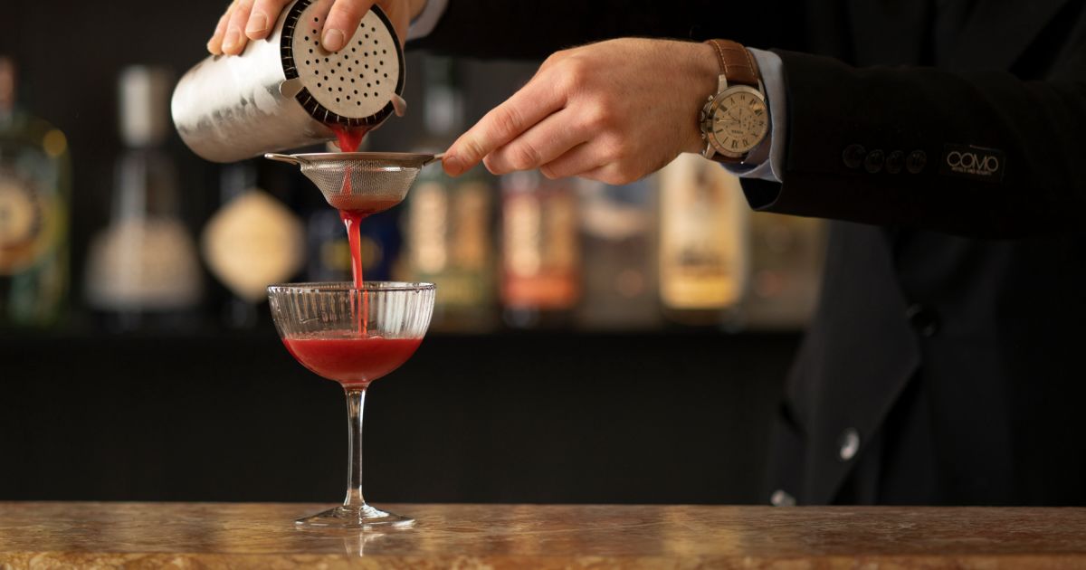 Tropical Berry Cocktail: A Heart-Healthy Paradise in a Glass