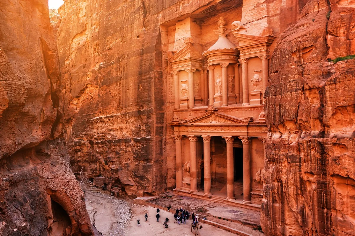 Navigating Jordan's Wadi Rum Desert