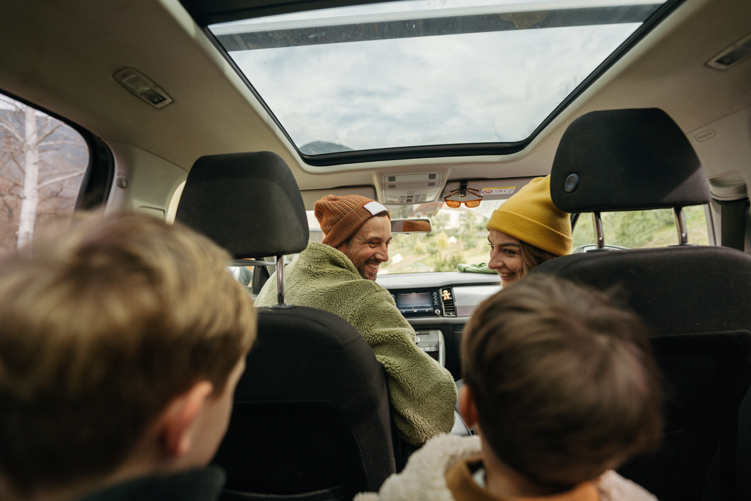Travelers Opt for Road Trips and Extended Stays Amid Higher Costs
