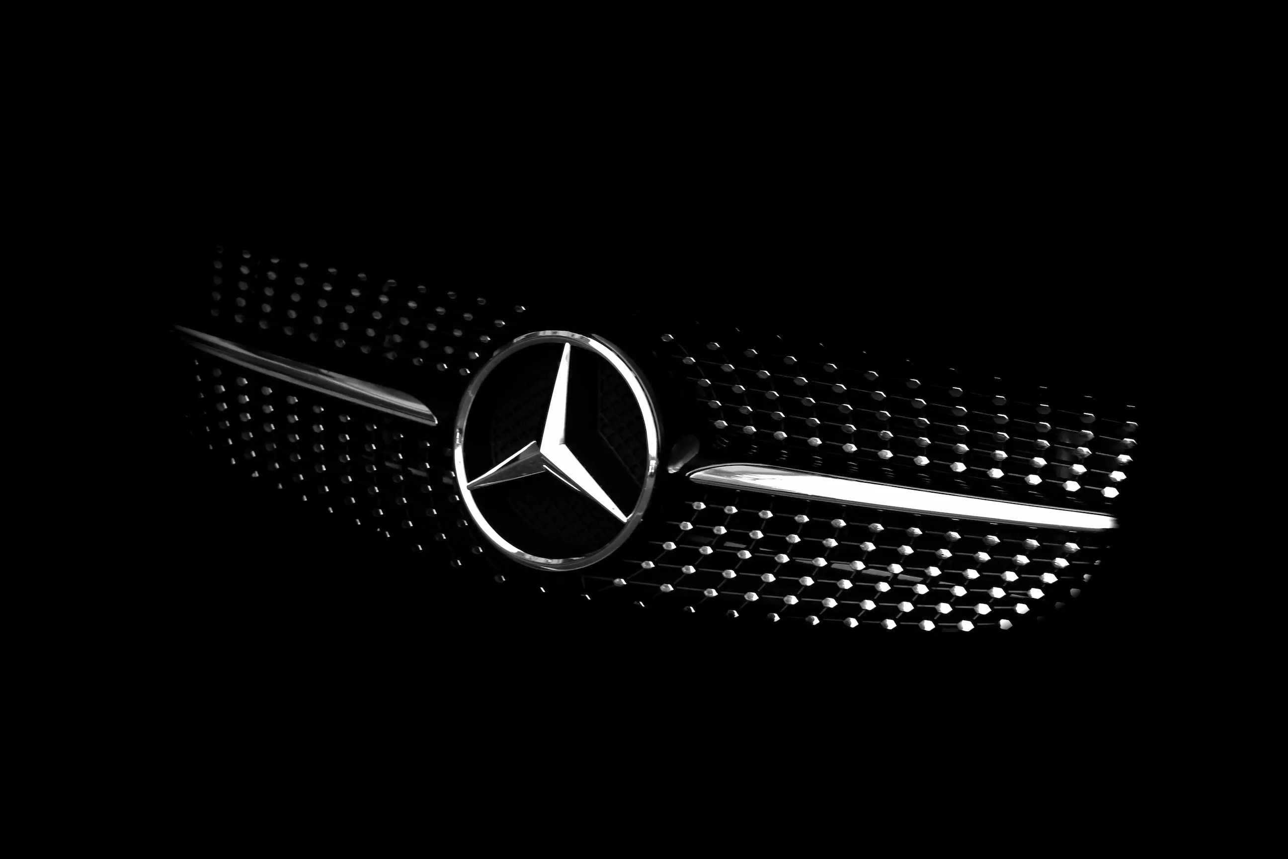 Explore Istanbul in Style with Mercedes-Benz Vitos